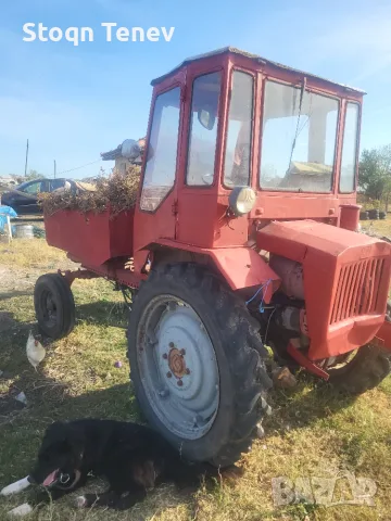 Продавам самоходно шаси ТМ-16 с хидравлично управление и нов кош 