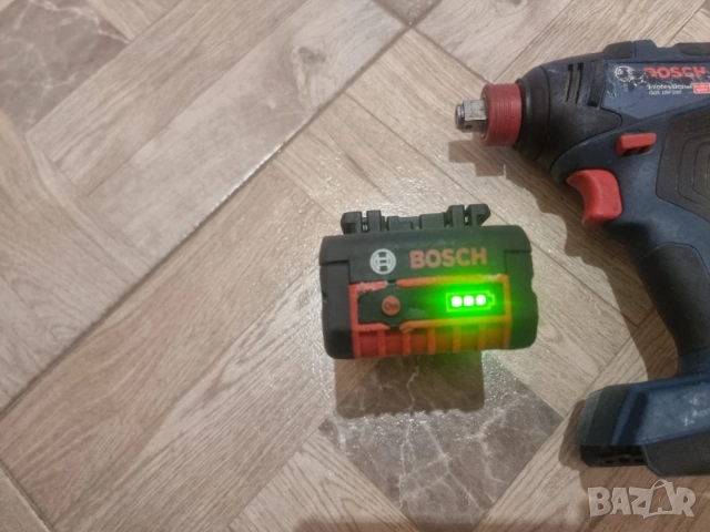 Импактор BOSCH GDX 18V - 200 и батерия 5А, снимка 4 - Винтоверти - 56324998
