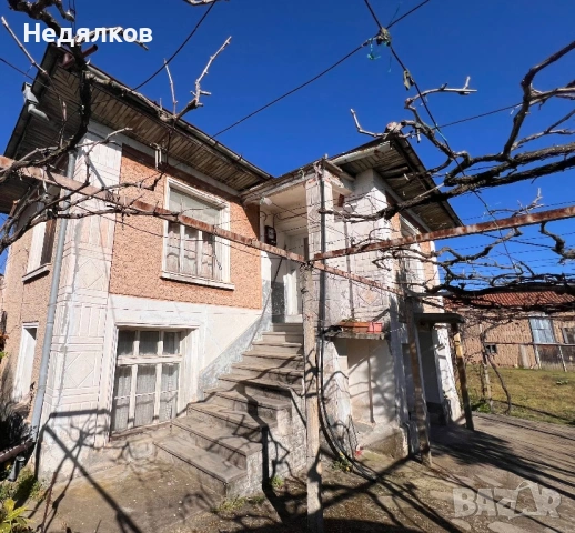 Къща с.Стрелци на 2 етажа