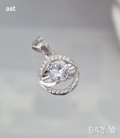 Много красив сребърен медальон, снимка 2 - Колиета, медальони, синджири - 53959210