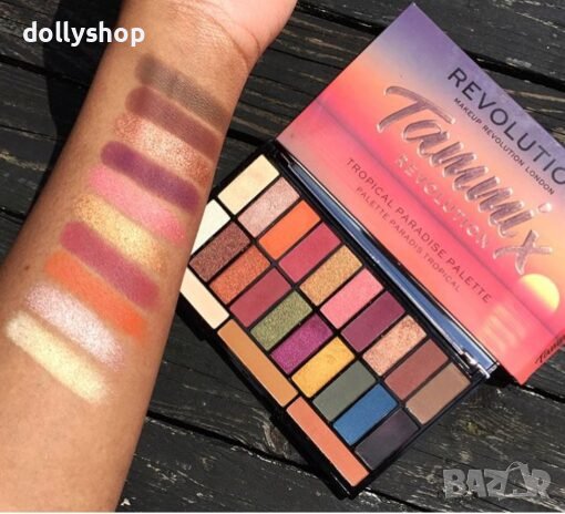 Makeup Revolution Палитра Сенки за очи с наситени цветове, снимка 2 - Декоративна козметика - 42323696