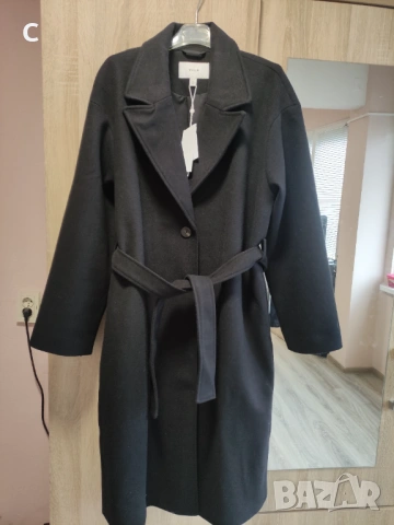 Ново Дамско палто на марката VILA 38 р-р, снимка 4 - Якета - 53369322