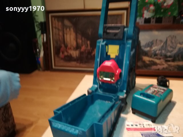 MAKITA RADIO-ВНОС SWISS 2212211804, снимка 2 - Радиокасетофони, транзистори - 35220988