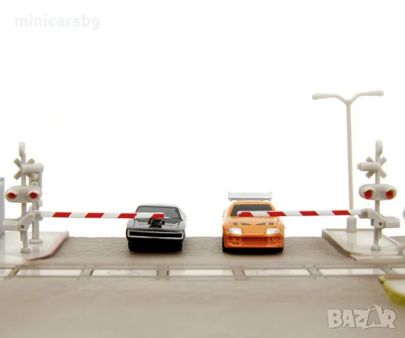 Диорама Fast & Furious Final Race – нано диорама с влак, Dodge Charger и Toyota Supra, снимка 5 - Колекции - 55954573