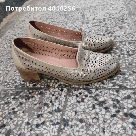 ПОДАРЯВАМ ДАМСКИ ОБУВКИ ЕСТЕСТВЕНА КОЖА Н.40, снимка 2 - Дамски обувки на ток - 52271472