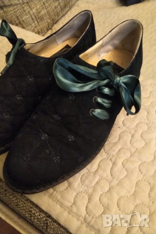 РАЗПРОДАЖБА Страхотни италиански обувки естествен велур 
