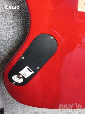 Бас китара Аполо, снимка 5 - Китари - 54291744