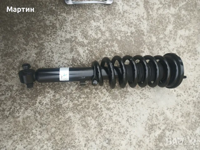 Макферсон-преден десен (амортисьор+ пружина)за Киа Соренто - дизел 2.5 CRDI 16 V - 140 к.с., снимка 2 - Части - 49918542