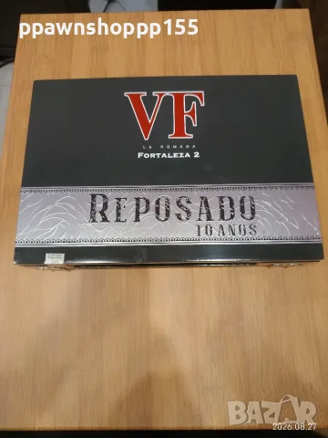 Луксозна дървена кутия / Комплект VegaFina Fortaleza 2 Reposado 10 Años
