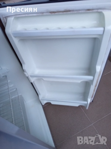 Продавам хладилник Daewoo FR-146RSV за ремонт или части, снимка 4 - Хладилници - 52469213