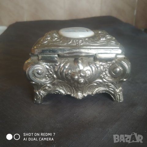 барокова кутийка за бижута, снимка 1 - Антикварни и старинни предмети - 37059883