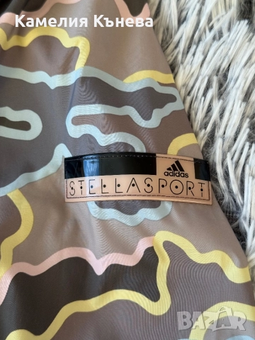 Дамско спортно яке Adidas S/M, снимка 2 - Якета - 51635127