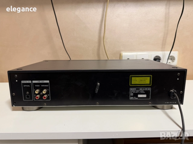 CD плейър Sony CDP-797, снимка 6 - Ресийвъри, усилватели, смесителни пултове - 52704914