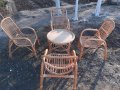 Комплект от четири стола и маса от ратан, снимка 1 - Столове - 40134449