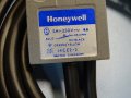 краен изключвател Honeywell micro-switch 14CE2-2 5A 250VAC, снимка 4
