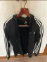 Adidas performance essentials суичър с ленти през качулката от старите, снимка 2