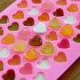 Силиконов молд 50 сърца , декорация на торта , фондан , бонбони , малки сърца шоколад, снимка 3