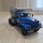 Kraz/Краз 256 бетоновоз 1:43 мащаб, снимка 7