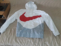 Nike Swoosh , снимка 1 - Спортни дрехи, екипи - 44811011