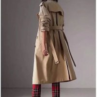 Дамски шлифер BURBERRY (S, M, L, XL) - реплика, снимка 2 - Шлифери - 37420156