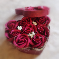 Кутия с вечни рози. Подходящ подарък за абитуриенти , снимка 11 - Подаръци за жени - 36578088