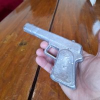Стар детски пистолет,отливка, снимка 4 - Други ценни предмети - 34227521