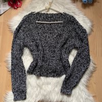 Къс пуловер, снимка 1 - Блузи с дълъг ръкав и пуловери - 31690156