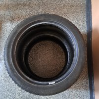 Зимни гуми почти нови 225/45/17, снимка 3 - Гуми и джанти - 42756350