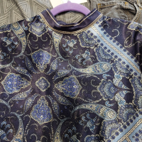 Дамска сатенирана Блуза НМ, снимка 2 - Блузи с дълъг ръкав и пуловери - 44529541