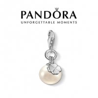 Талисман Pandora висулка бяла перла с детелина, снимка 1 - Гривни - 38068550