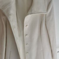 Бяло палто на DIKA, снимка 4 - Палта, манта - 38492064