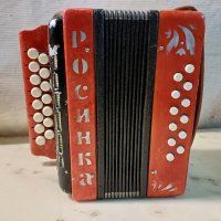 Руски мини акордеон - хармоника - баян -,,Росинка"- 12баса, снимка 1 - Акордеони - 44368420