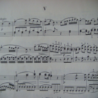 Ноти за пиано Моцарт 6 виенски сонатини, снимка 6 - Специализирана литература - 39632841