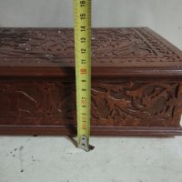 дървена кутия с ажурна декорация, снимка 2 - Антикварни и старинни предмети - 44261417