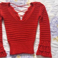 Бяла и червена, плетени блузи, снимка 1 - Блузи с дълъг ръкав и пуловери - 36902769