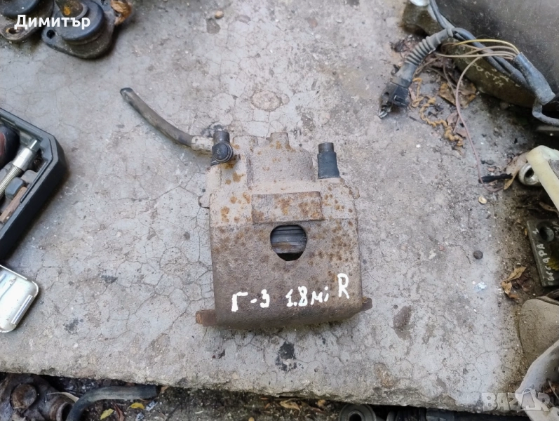 Спирачен Апарат Преден Десен За Фолксваген Голф 3 1.8 Моно 1995г / VW Golf 3 1.8 Mi 1995y, снимка 1