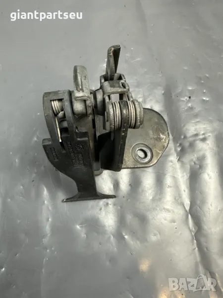 Заключалка Преден Капак за Мерцедес Mercedes-benz W203 A2038870427, снимка 1