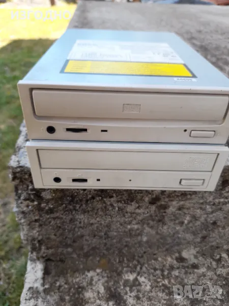 САМО 17 ЛЕВА  *МОНИТОР И CD ЗАПИСВАЧКА, снимка 1