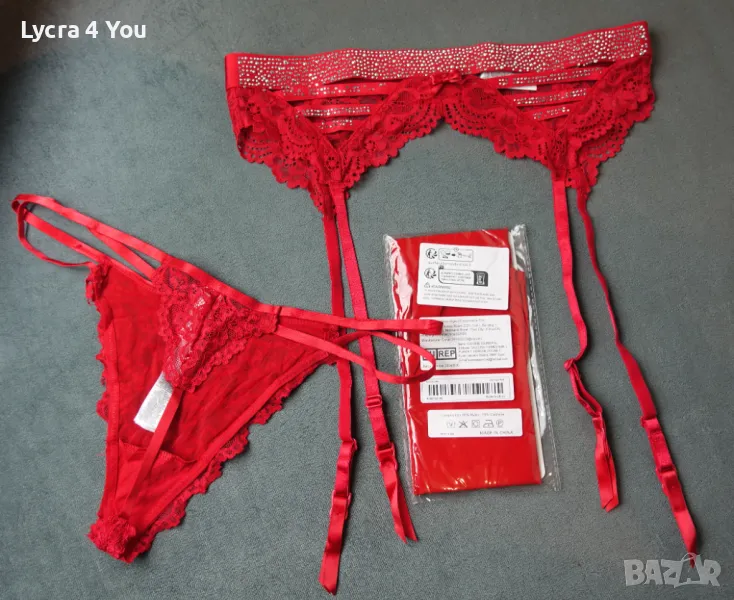 Censored M размер комплект в червено с чорапи, колан и прашка, снимка 1