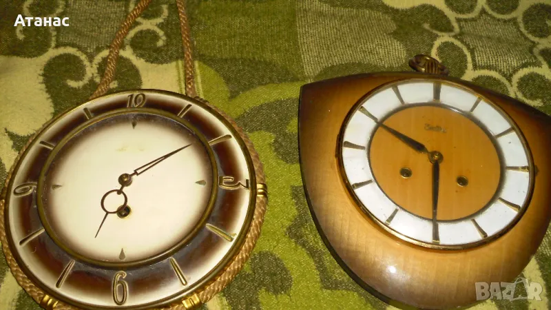 Стенни механични часовници 2бр Германски от далечното минало, снимка 1