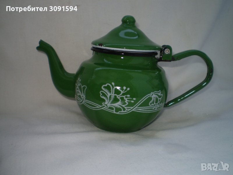 Стар малък ЗЕЛЕН емайлиран чайник  05L, снимка 1