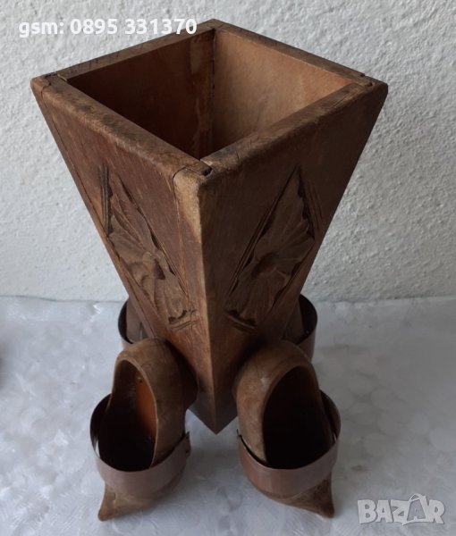 Дървен съд, поставка, цветарник или др с 4 скандинавски обувки сабо, снимка 1