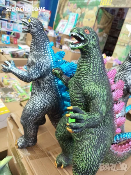 Голяма Годзила,със звук ,размер  75см, снимка 1