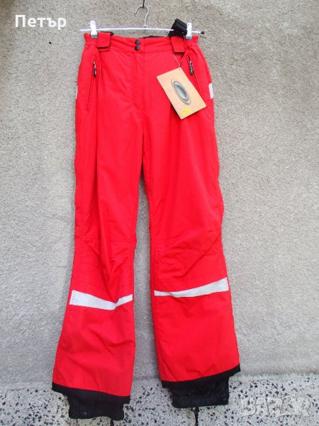 Продавам нов дамски червен качествен скиорски панталон Oakley размер L: талия в см: 73/81, ханш 113,, снимка 1