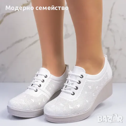 Дамски ежедневни обувки в бяло , снимка 1
