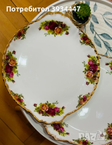 Кръгло плато Royal Albert-Old Country Roses, снимка 4 - Чинии - 53963301