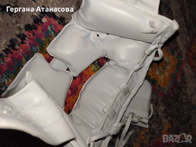 Бяла Каска размер М, снимка 7 - Спортна екипировка - 53931179