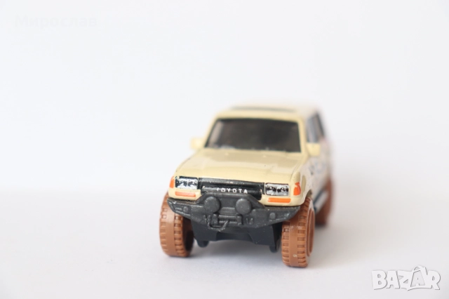 1/64 HOT WHEELS TOYOTA LAND CRUISER КОЛИЧКА МОДЕЛ, снимка 3 - Колекции - 52919351