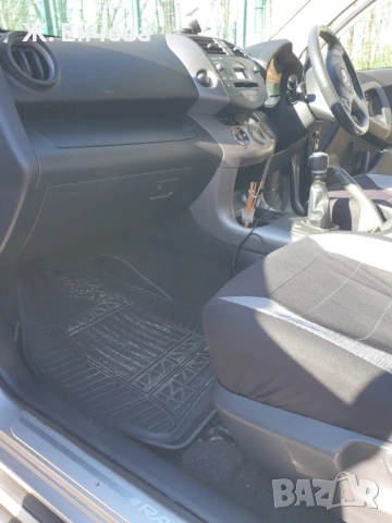 Джип  Toyota RAV 4/   4х4,  2.2 дизел / десен волан, снимка 9 - Автомобили и джипове - 53934425