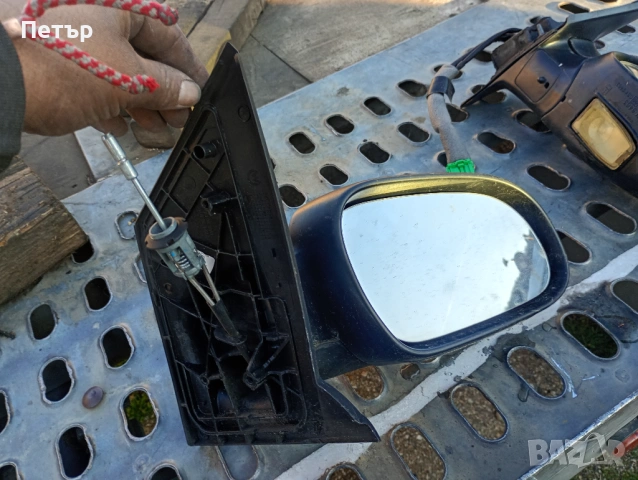 Дясно огледало фолцваген Фокс Volkswagen fox 2005-2011г